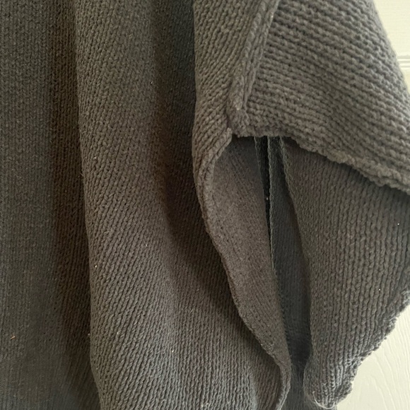 Abercrombie & Fitch Women's Dark Blue Sweater - Picture 4 of 4